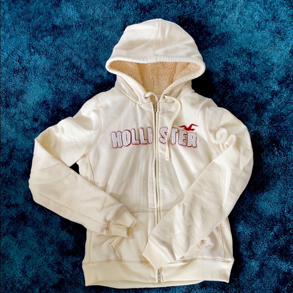 Hollister Womens faux fur lined sweatshirt